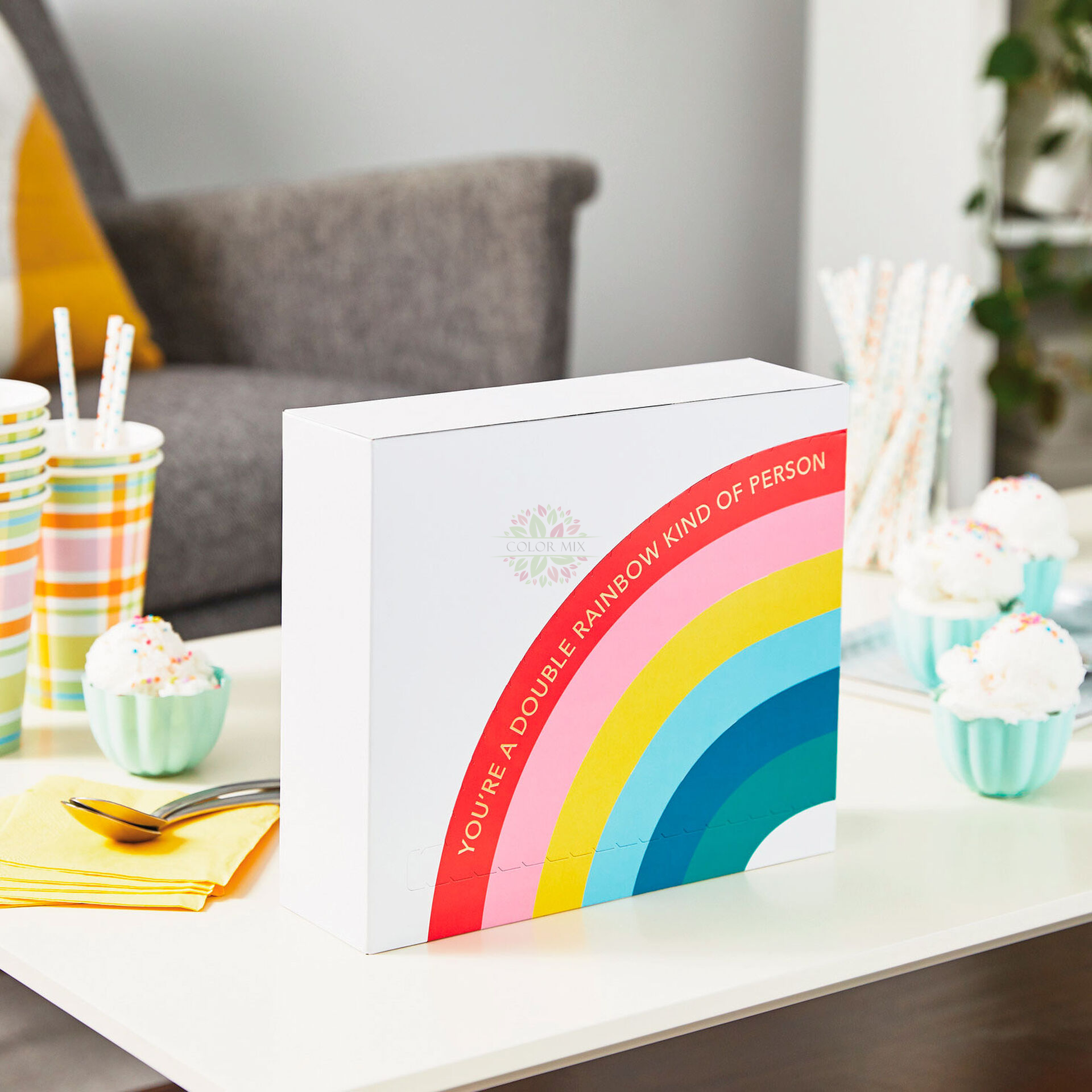 Boîte d'emballage cadeau arc-en-ciel de couleur pour fête d'enfant